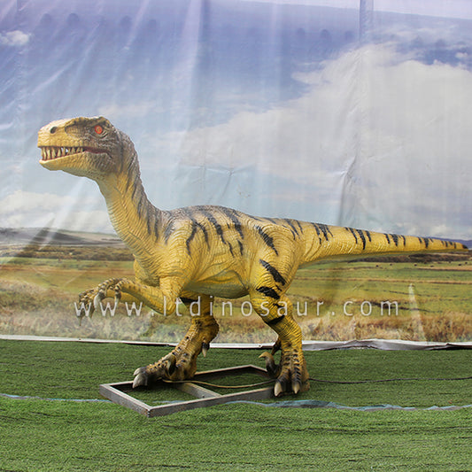 3-meter animatronic velociraptor