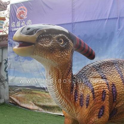 Head of animatronic Parasaurolophus